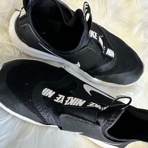 Nike Flexrunner Slip On Shoes